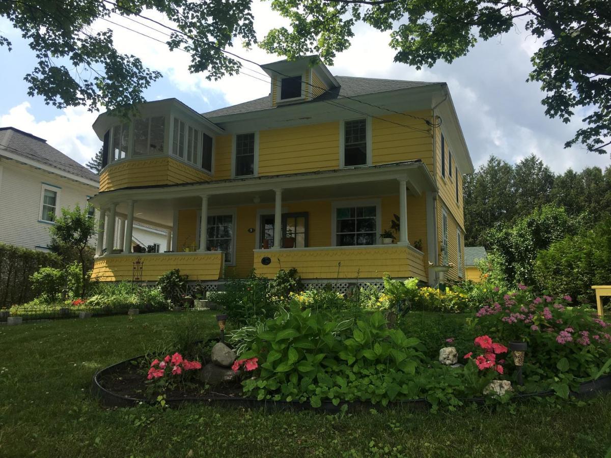 The Yellow House Bed & Breakfast Stanstead Plain Exterior foto
